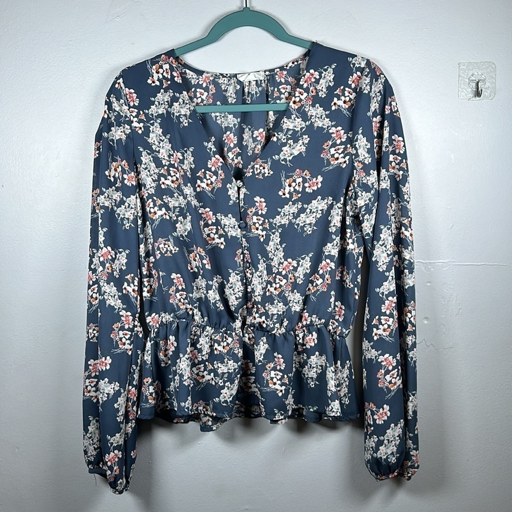 Sienna Sky Floral Blouse size Large